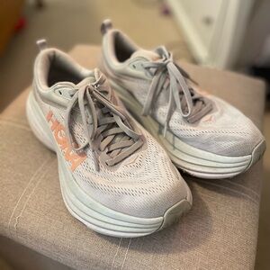 HOKA Bondi 8 Sneakers size 7 women’s medium width